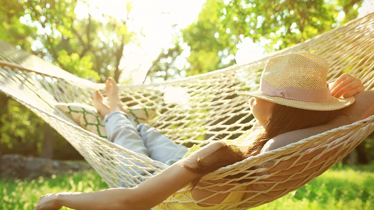 大暑來到要防中暑 避太陽勤防曬保通風 重要做多１樣