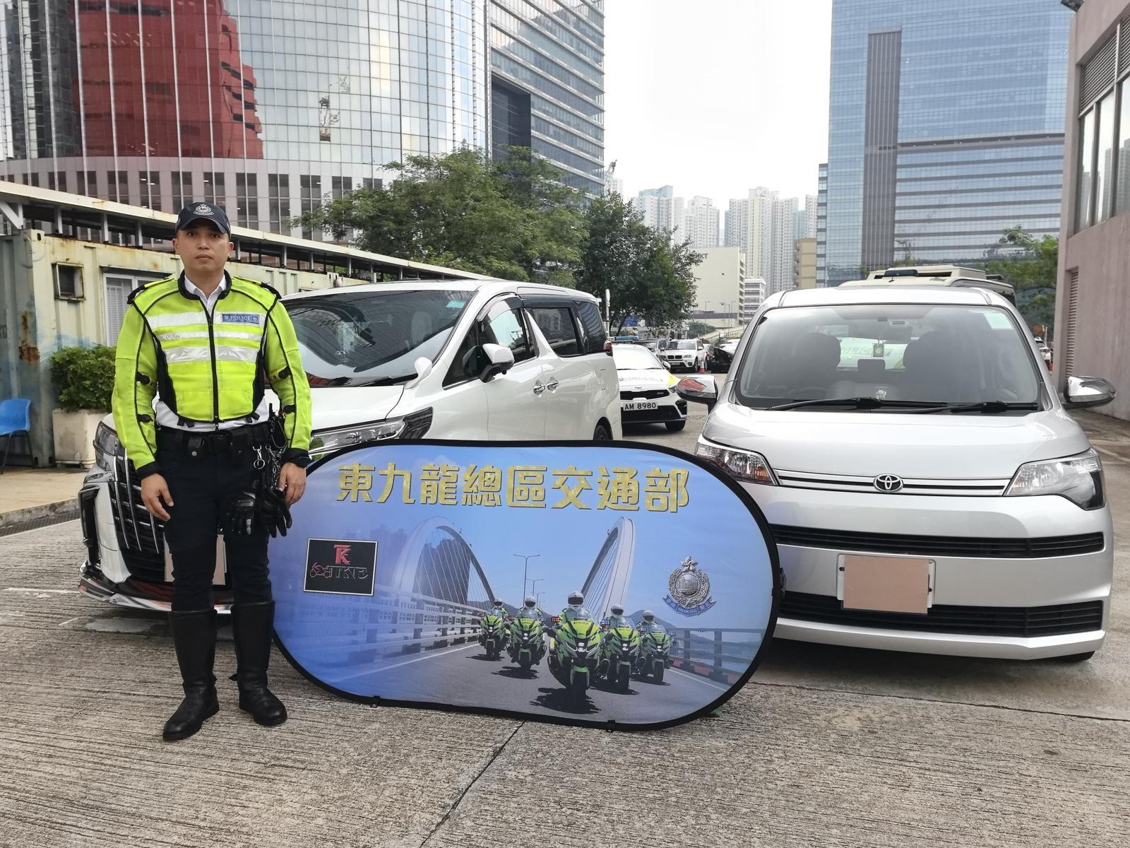 警東九龍放蛇打擊白牌車，兩司機被捕。