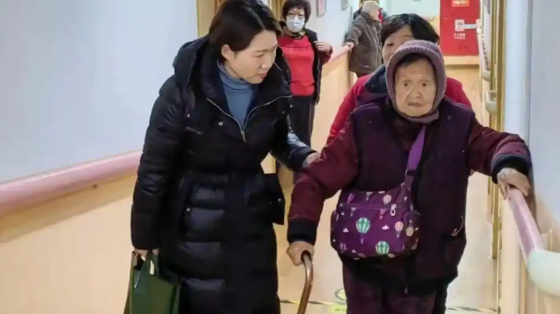 9旬老婦病逝後留下約500萬元人民幣遺產。（圖／翻攝《南國今報》）