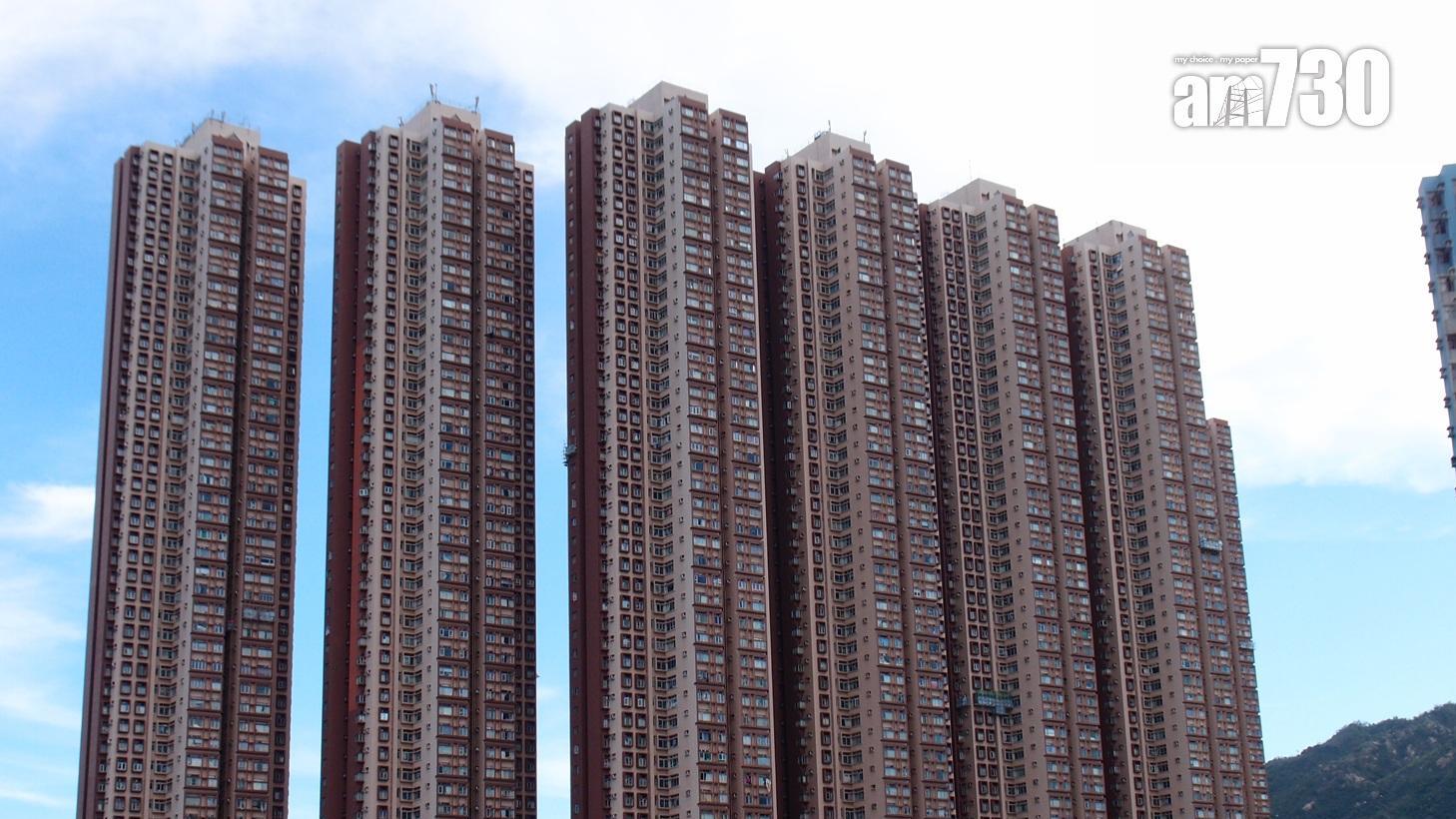 外區換樓客睇中新屯門中心可飼寵物，遂以full pay形式、以市價400萬元入市兩房。