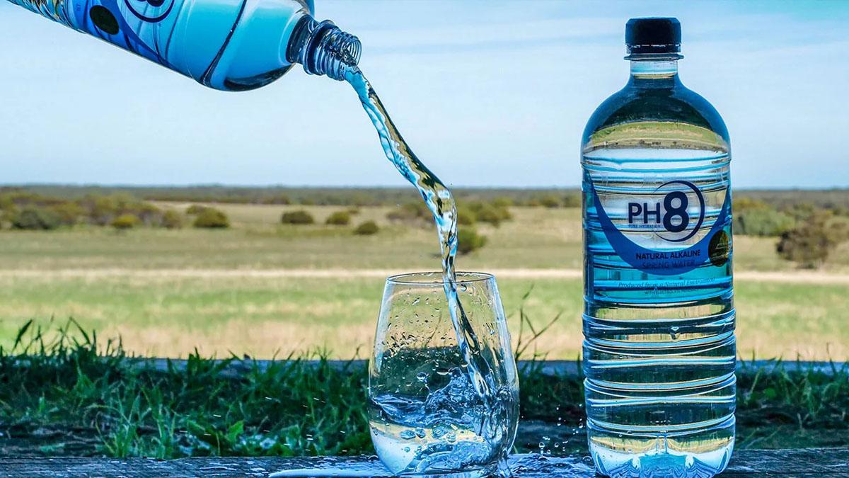 PH8有樽裝水被驗出含有銅綠假單胞菌。(PH8網站圖片)