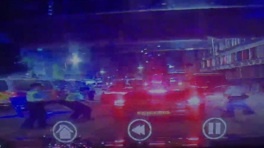 旺角私家車遇查衝路障 逆線撞3車後逃去無蹤