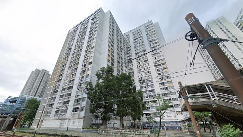 珍惜生命，屯門友愛邨中年漢高處墮下，證實死亡。(Google Map)