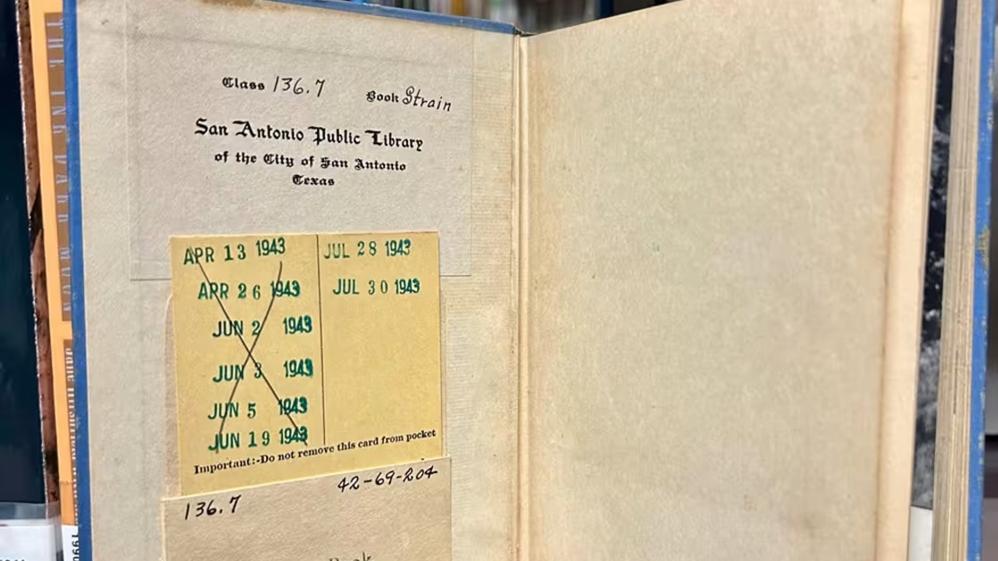 遲82年還書，留字條「阿婆付不起罰款」。(X)