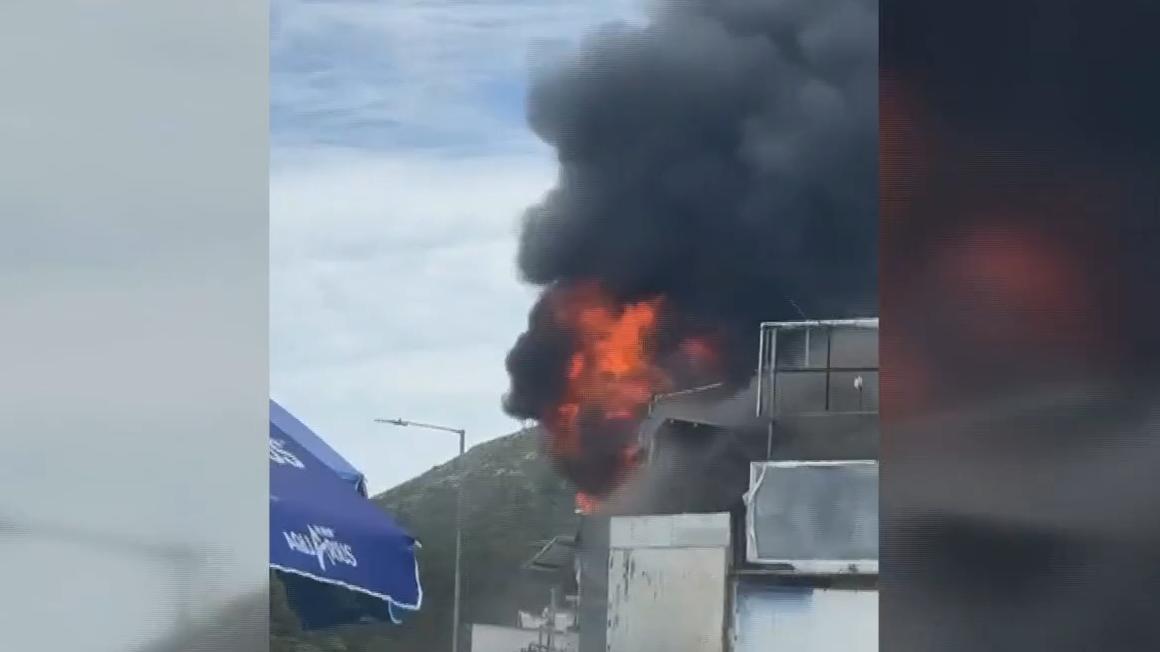 石澳發生二級火警。（有線電視新聞截圖）