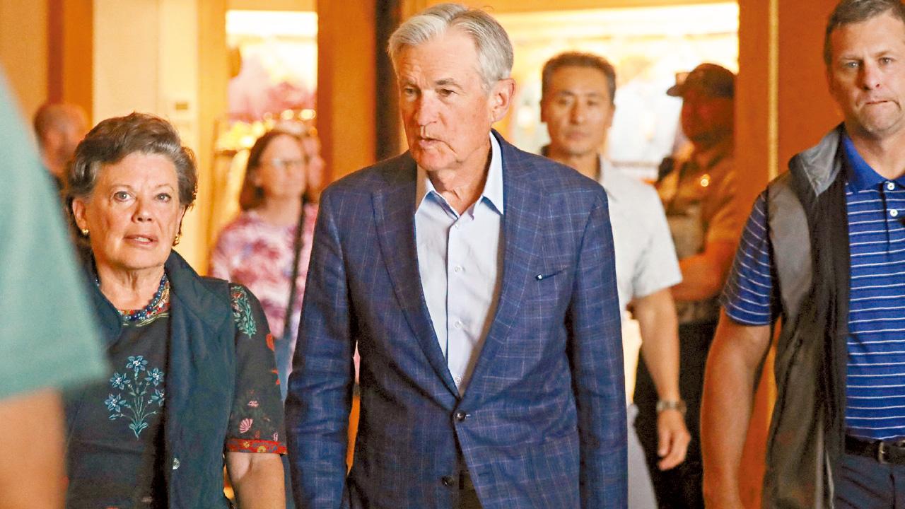 鮑威爾放鴿 下月減息料成定局 淡友退守二萬六