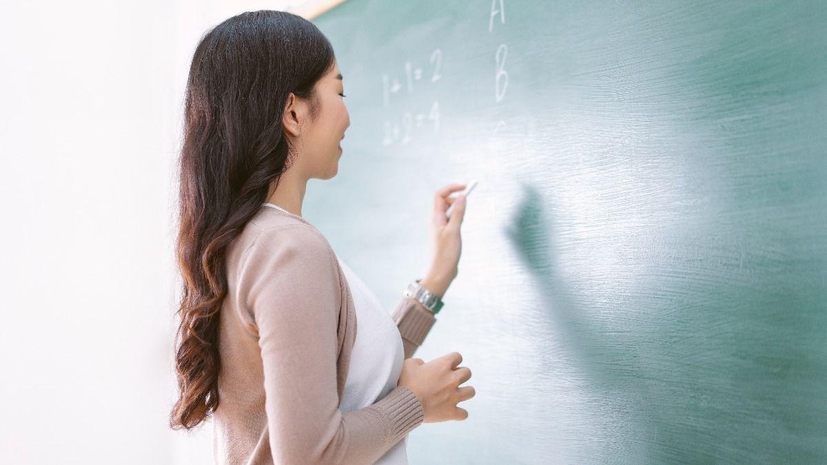 郭小姐坦言一度懷疑與長期粉筆灰暴露或工作壓力相關，雖然家族沒有明顯病例，但先前癌症基因檢測顯示存在風險。