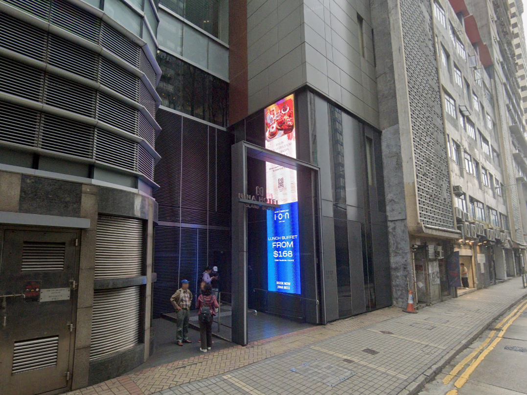 黃竹坑33歲荷蘭女絲巾上吊，酒店職員發現惜太遲。(Google街景截圖)