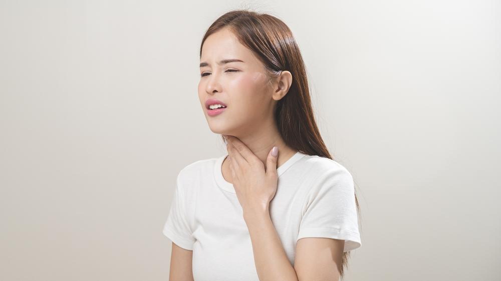 中山醫院耳鼻喉科李晏廷醫生指出，扁桃腺結石有七成是細菌屍體和食物殘渣的腐敗物，