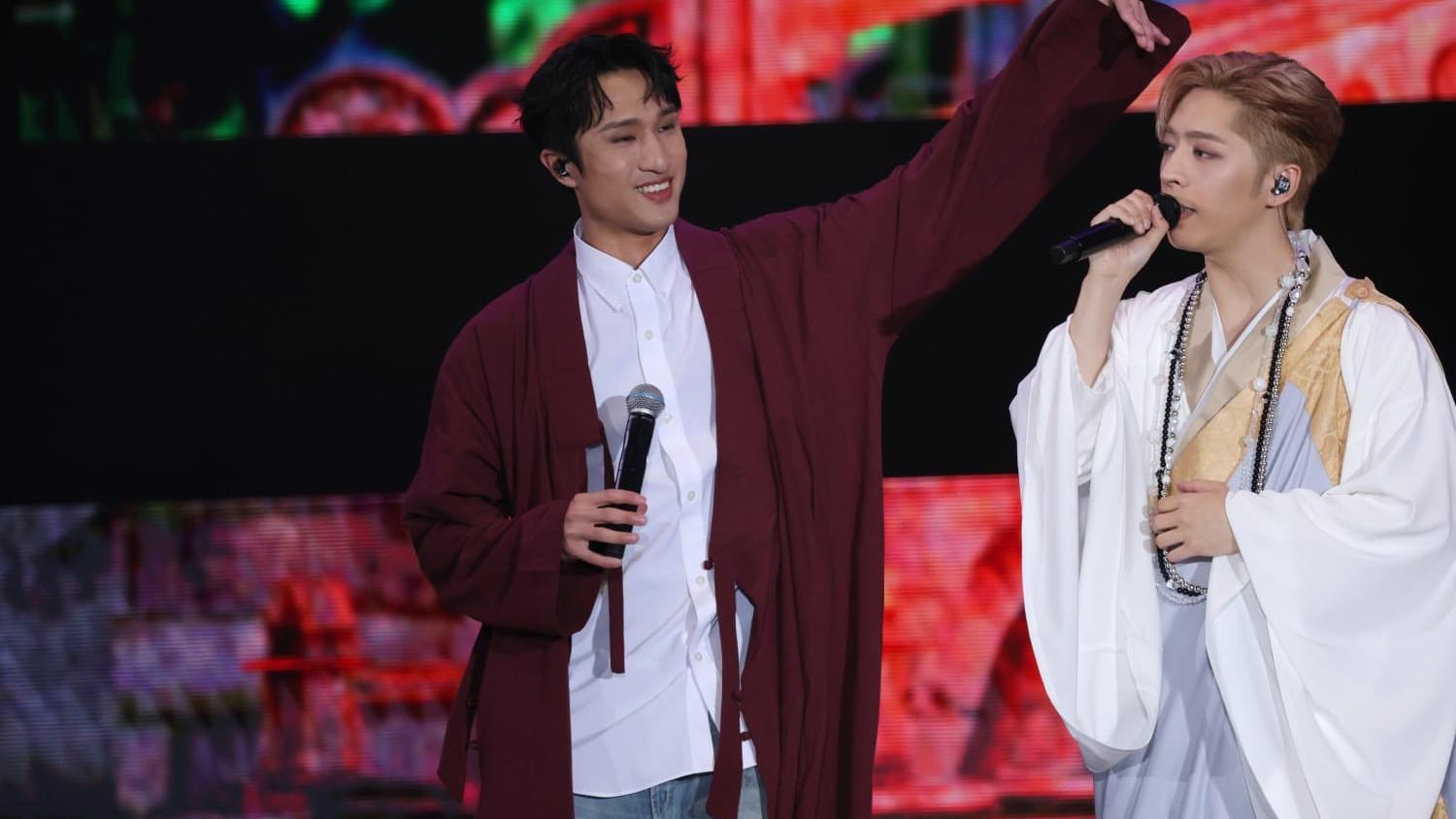 呂爵安演唱會｜世一蔡俊彥上台獻聲有驚喜 