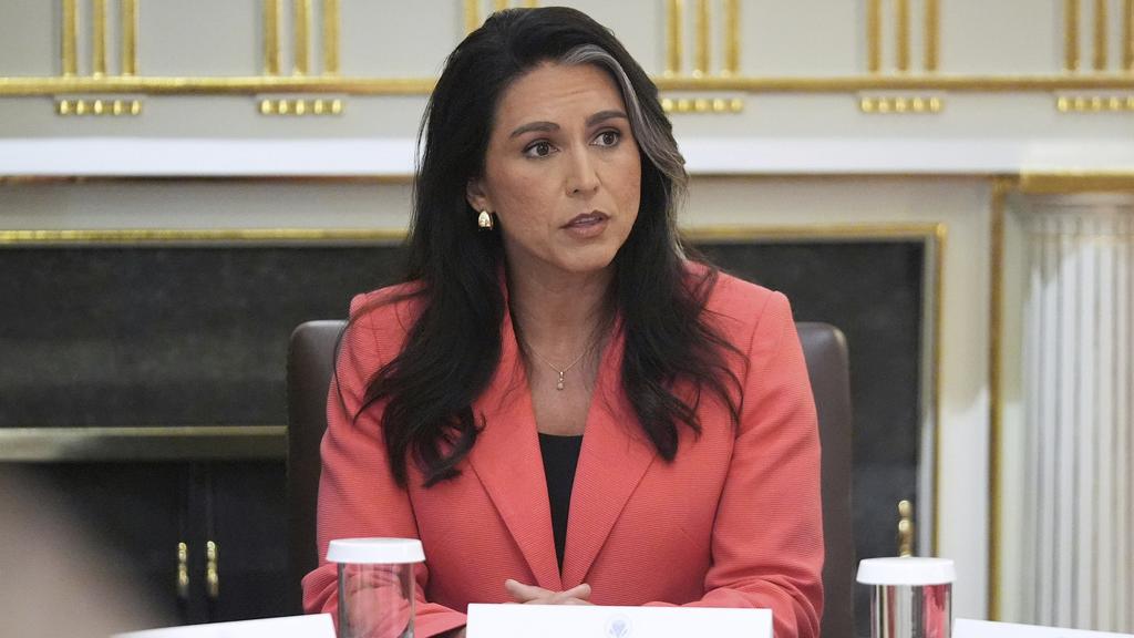 美國國家情報總監加巴德。(資料圖片)