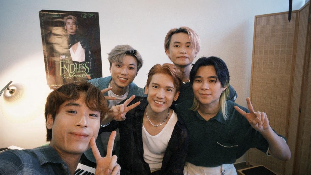 Locksmiths開鎖佬大讚關智斌顏值爆燈 自薦為演唱會周邊睇檔