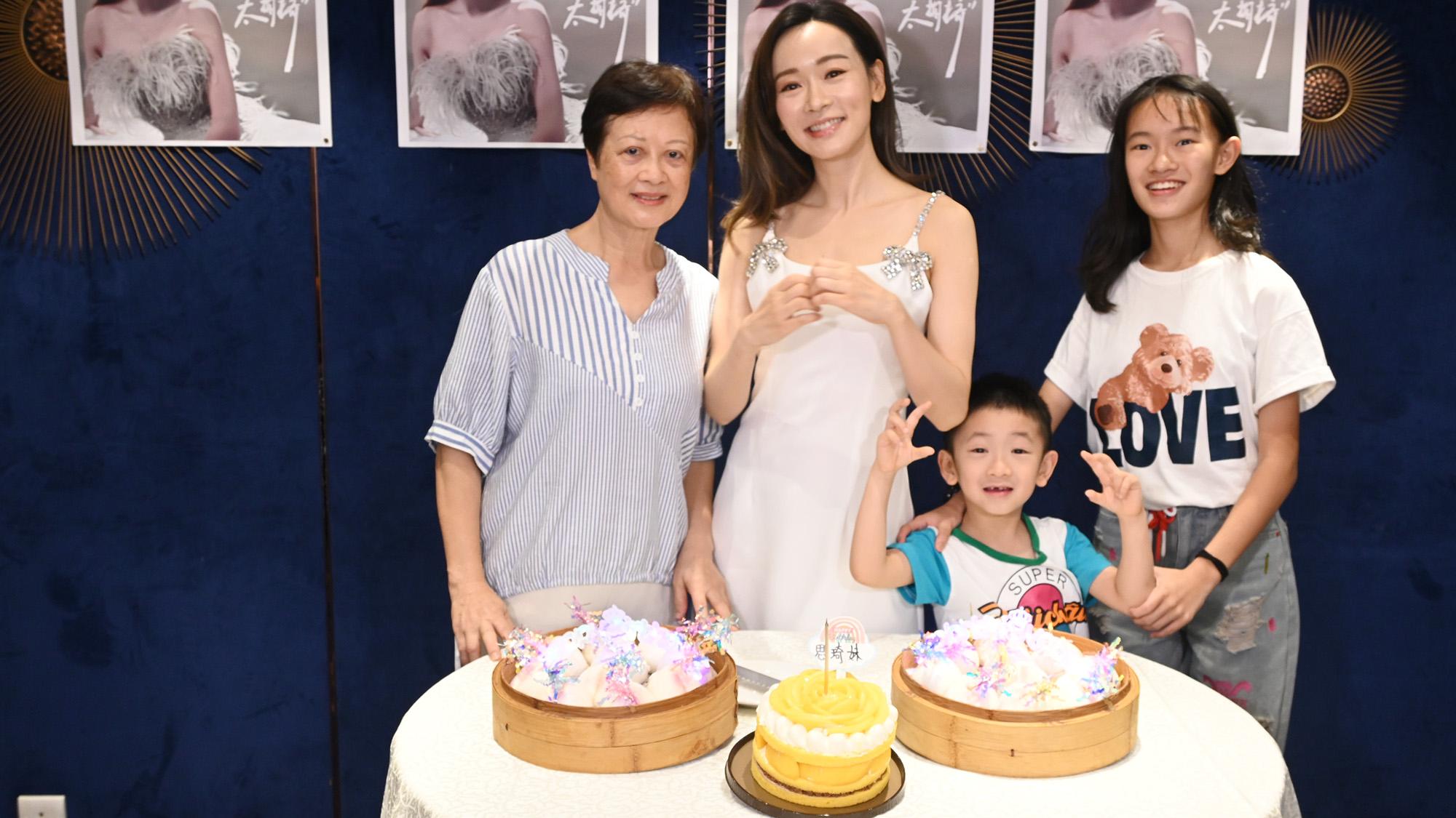 楊思琦47歲生日出新歌 仔女媽咪現身支持老公繼續神隱