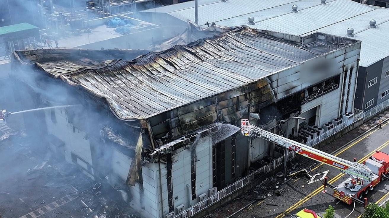 南韓鋰電池廠大火造成23人死亡。(資料圖片)