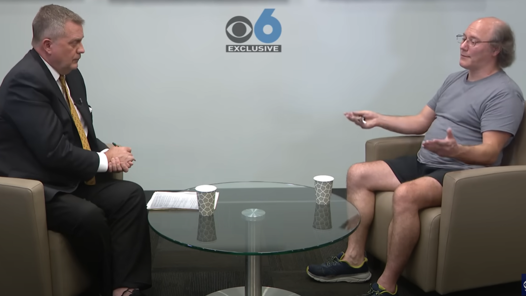 美漢電視訪問坦承殺死父母 錄影後即被捕 稱「出於憐憫」結束雙親痛苦