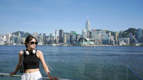 今日日間部分時間有陽光及炎熱，最高氣溫約32度。（資料圖片）