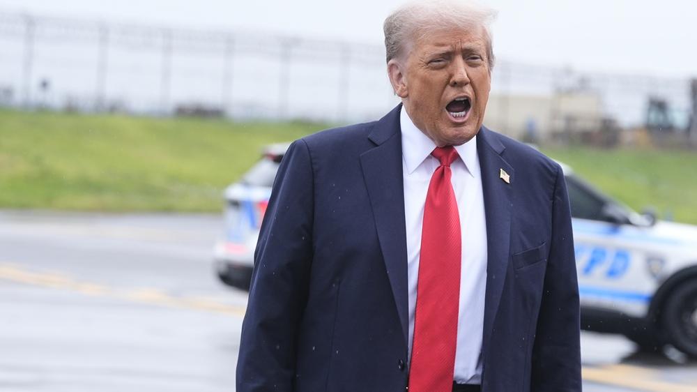 俄烏戰爭，特朗普稱將與普京通話，指準備好對俄實施第二階段制裁。(AP)