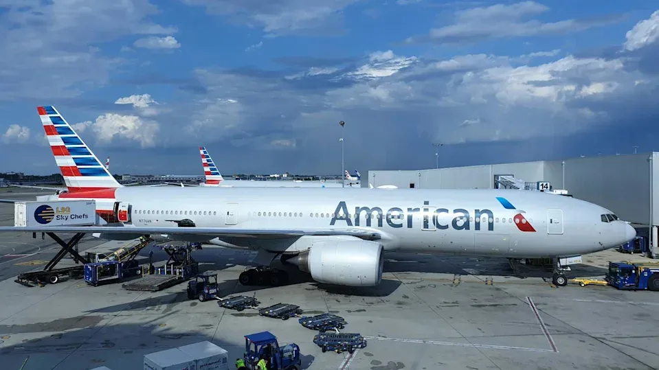 美國航空班機起落架艙內藏屍　警方調查疑似偷渡客喪命