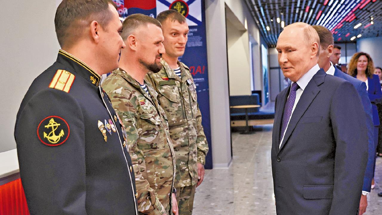 特朗普不耐煩 將致電普京 普京邀澤連斯基赴莫斯科談停火