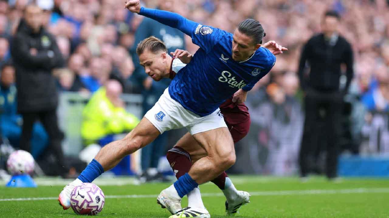 英超｜愛華頓新主場銅牆鐵壁 有力扑「鎚」