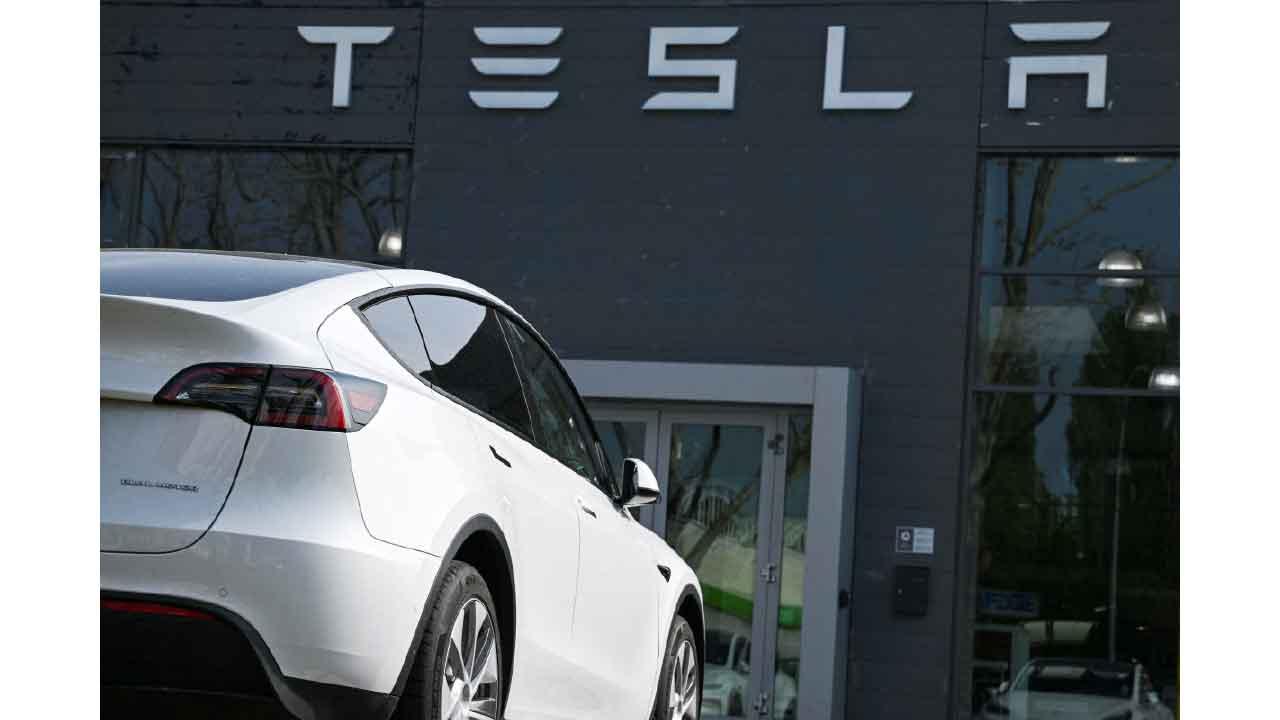 Tesla自動駕駛初體驗