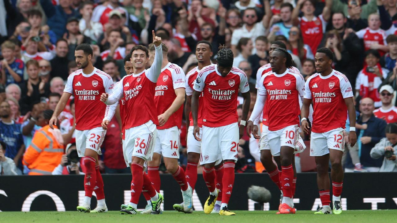 英超｜演師徒戰 阿仙奴勢破藍月