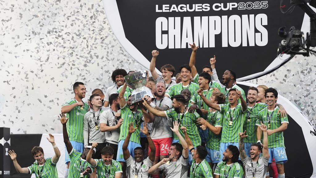 西雅圖海灣者重挫國際邁亞密，贏得北美聯賽盃冠軍。(美聯社)