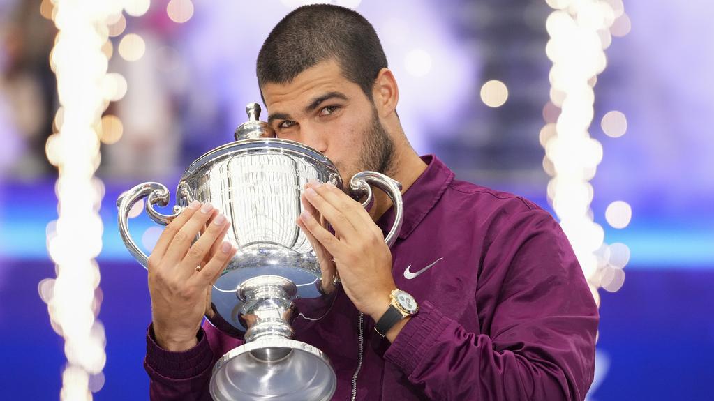 艾卡拉斯贏得美國公開賽冠軍。(美聯社)