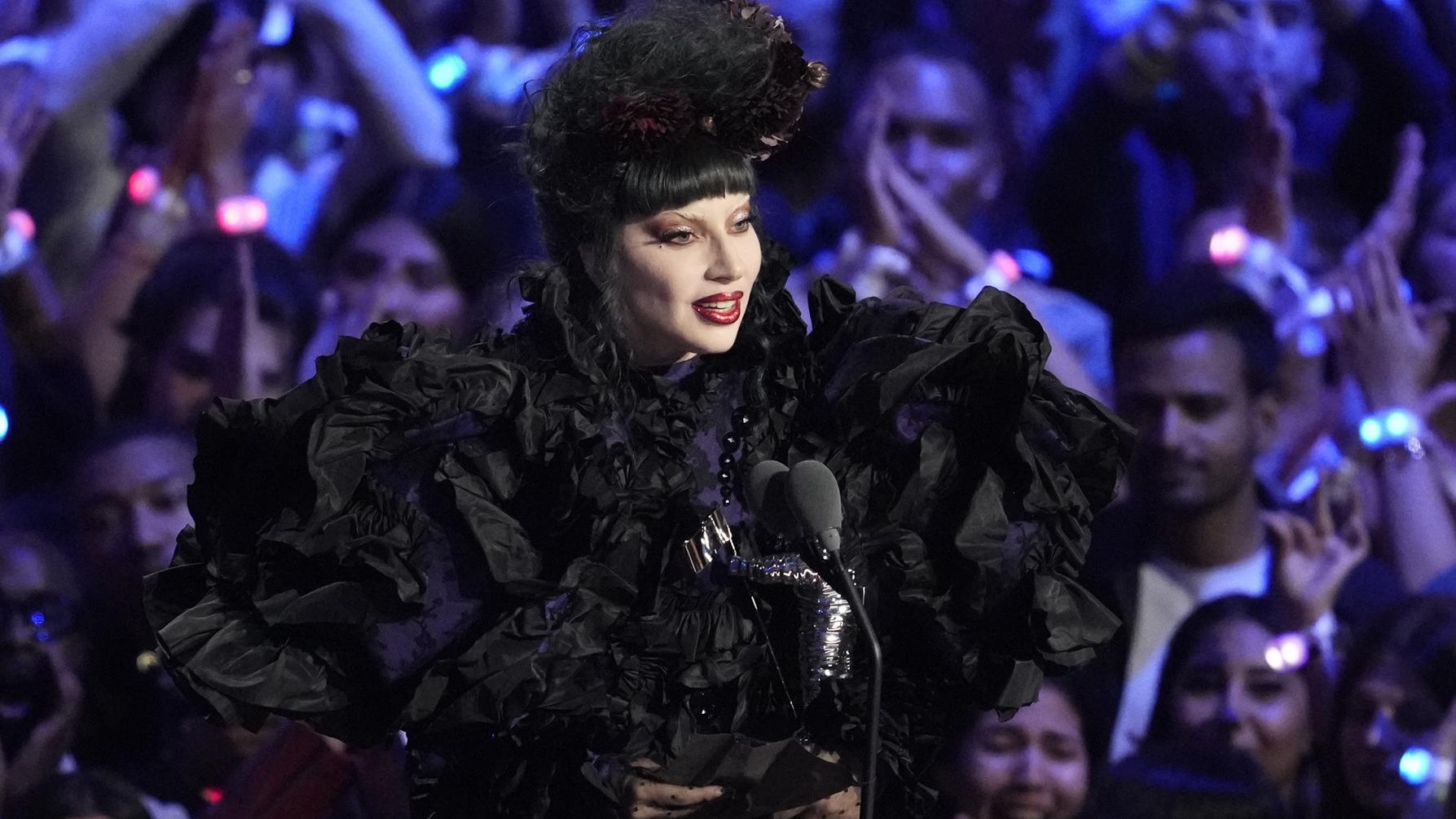 VMA 2025︱Lady Gaga共奪4獎成「年度藝人」  領獎後即走趕住開騷(附得獎名單)