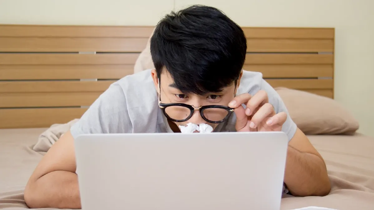 從小流傳的說法認為「自慰過多會導致腎虧、不舉」。現代醫學強調，自慰本身並非疾病，也不會直接造成永久性功能障礙。關鍵在於頻率是否過高，是否影響日常生活與身心健康。