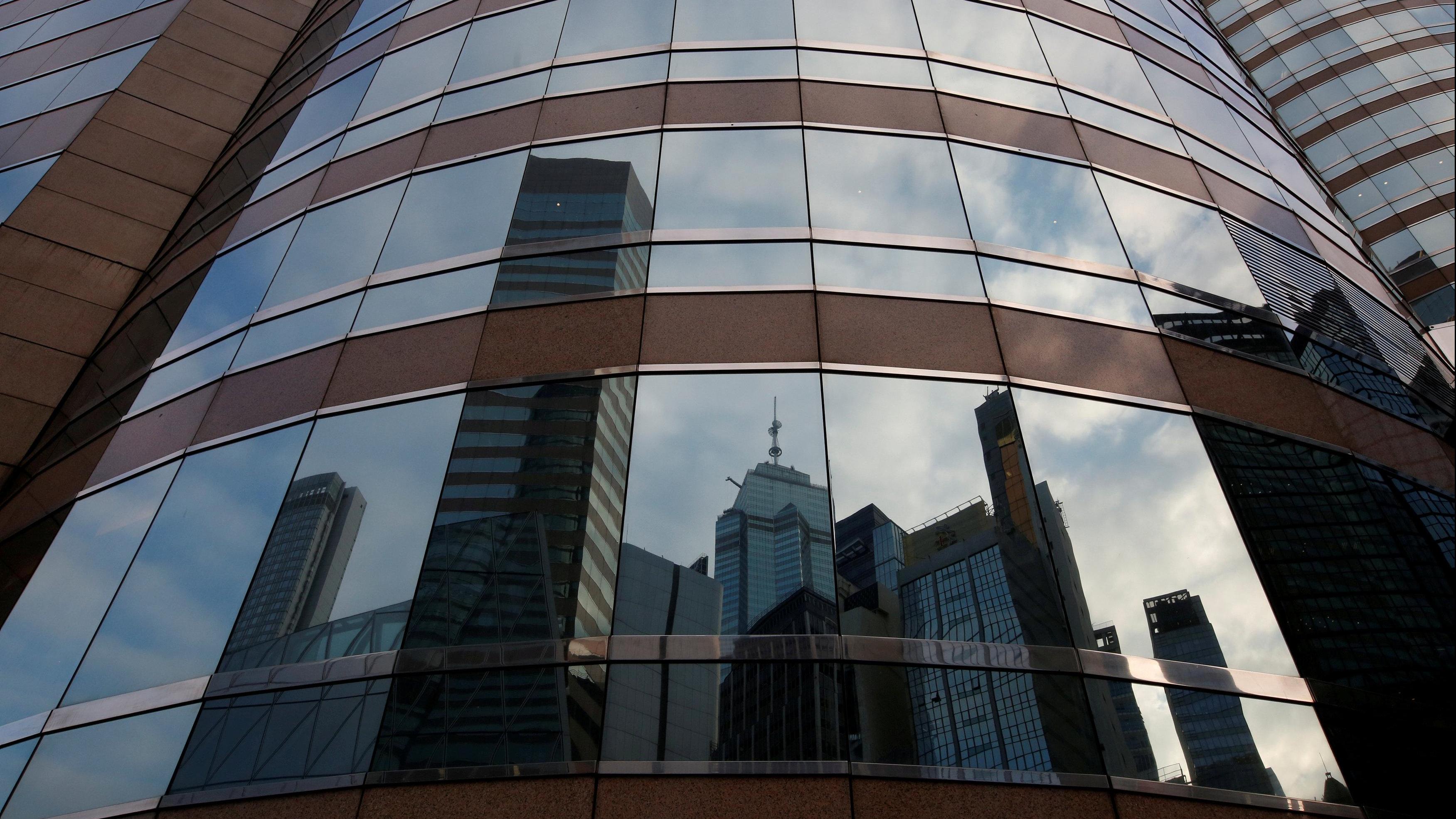 仲量聯行指，8月份甲級寫字樓租金錄今年單月最小跌幅，整體寫字樓空置率僅微升至13.5%。(資料圖片)