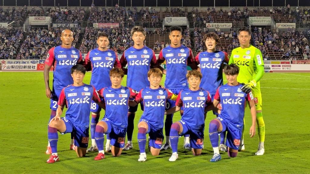 日乙球會甲府風林。(甲府風林X)