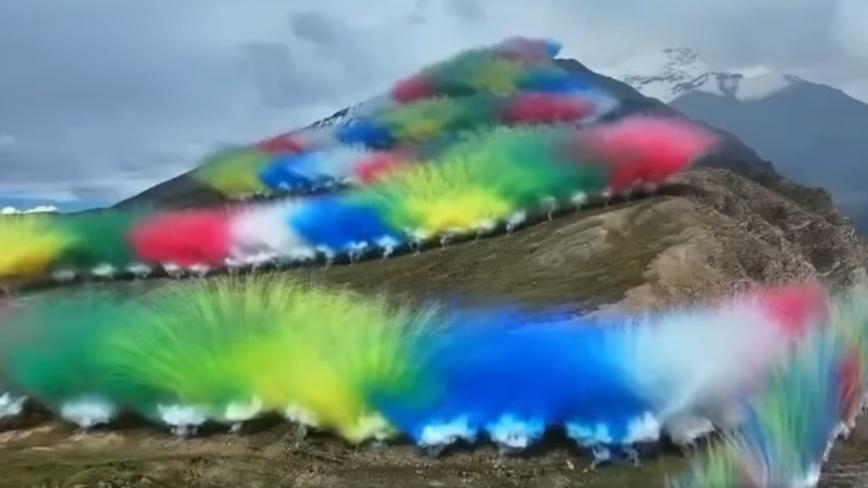 喜馬拉雅山放煙花 始祖鳥聯乘蔡國強惹破壞生態爭議