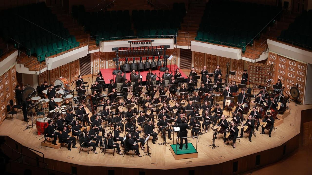 香港中樂團第49樂季揭幕　《絲語‧琵琶》絲路樂器演奏