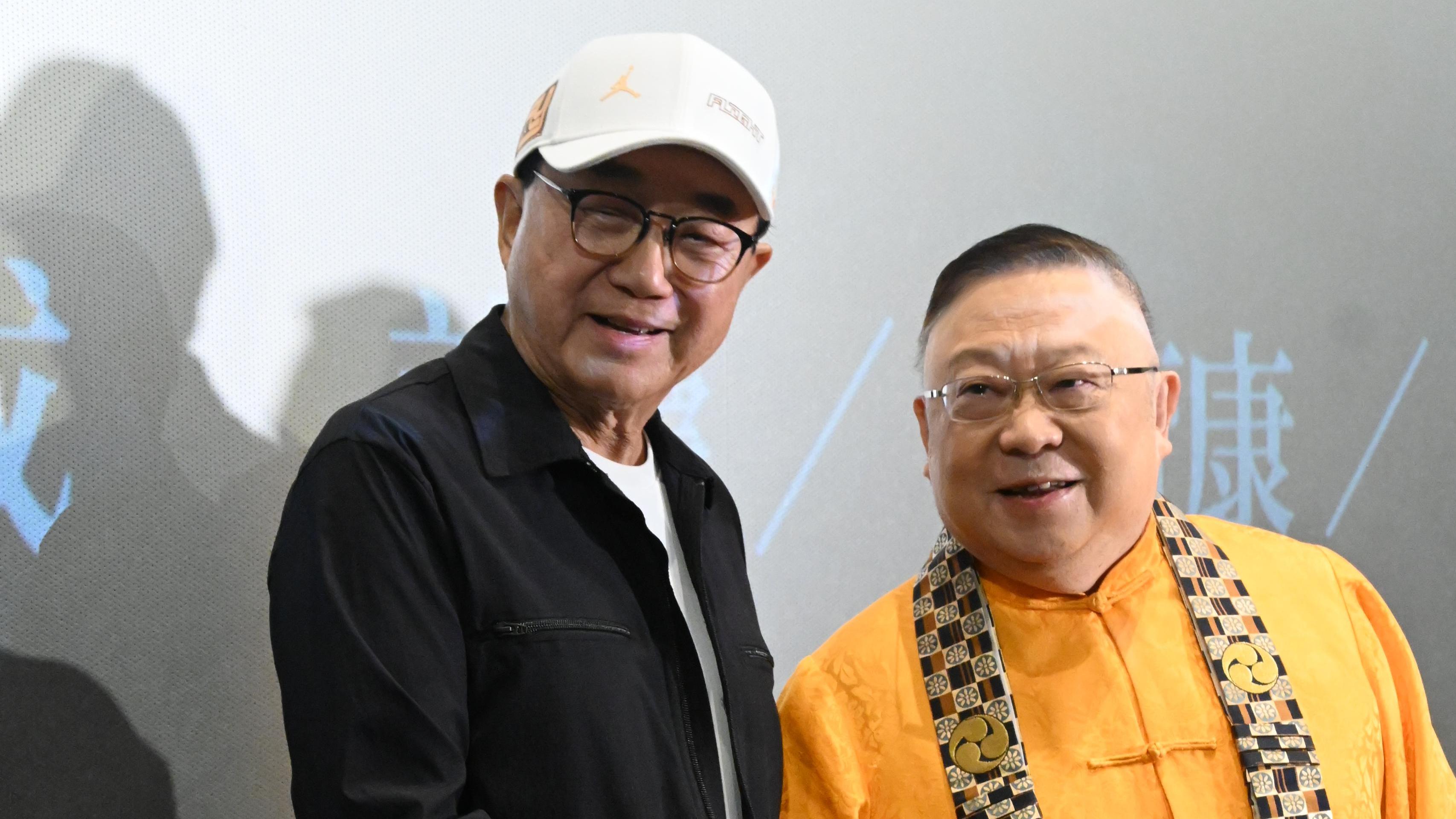 李居明獲許冠文鼓勵眼濕濕 期望搵對方演特朗普