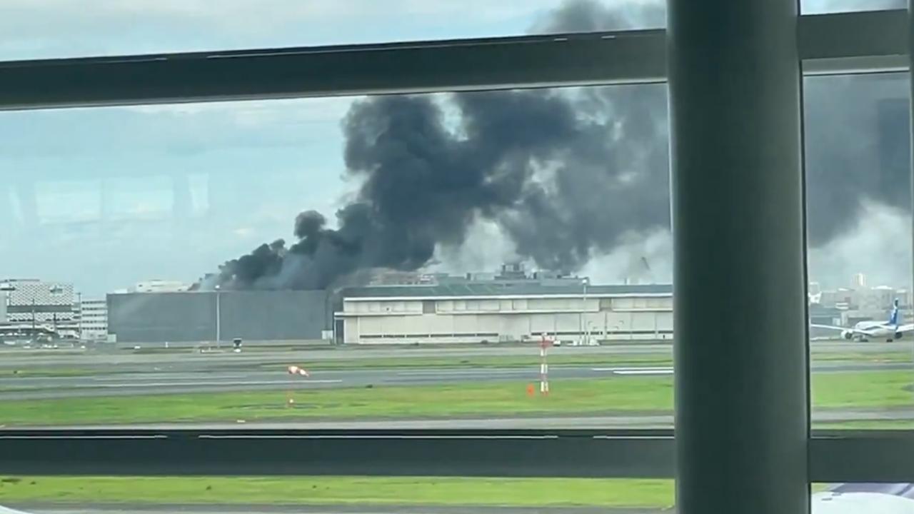 羽田機場突發火警濃煙狂竄　官方：航班沒被影響