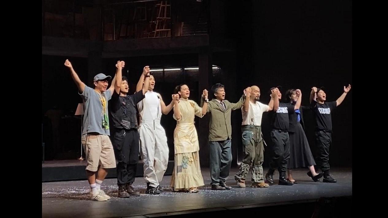 笨蕉大劇院｜葛民輝談車禍竟諗起荷李活巨星 柯煒林現身手拖手謝幕