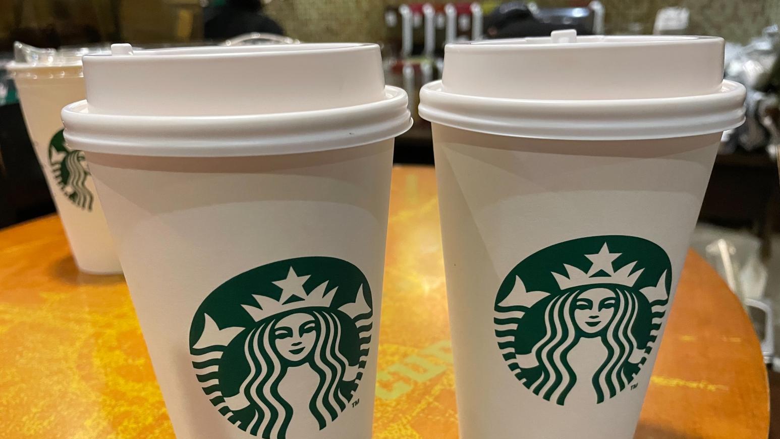 Starbucks關閉北美部分門市近千人被裁 重組計劃出爐！（示意圖）