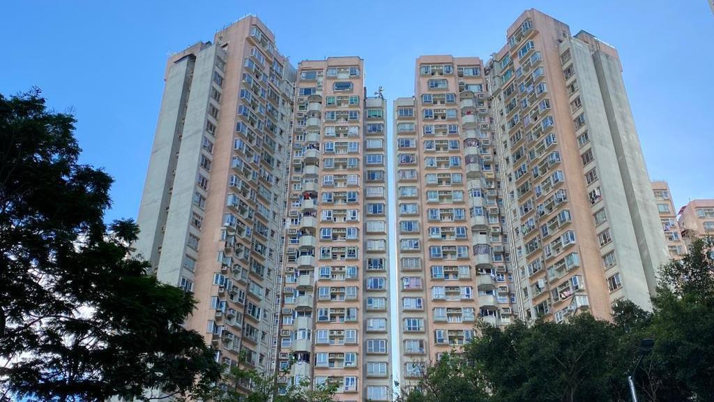 鰂魚涌康景花園低層三房，獲外區客以略低市價688萬元承接，23年升值逾2倍。