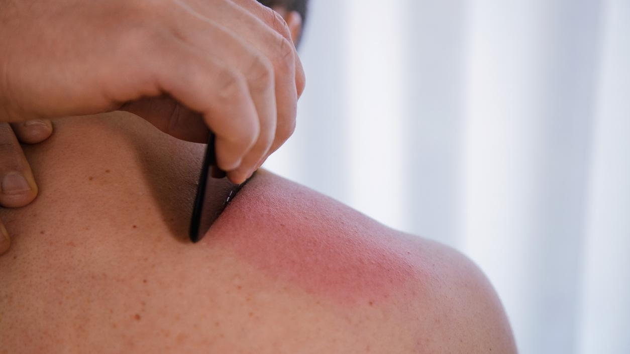 預防暑熱應從生活方式著手，多飲用常溫水補充水分，避免長期依賴冰飲，以免血管收縮、腸胃蠕動減慢；同時規律運動與作息調整，能降低慢性熱傷害風險。