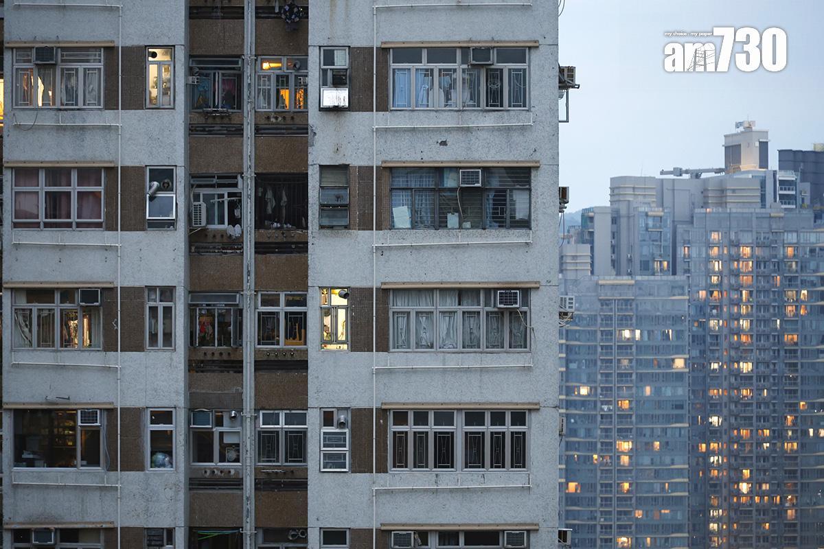 截至2025年6月底，在過去12個月的公屋綜合輪候時間由上一季的5.3年下降0.2年至5.1年。  (資料圖片)