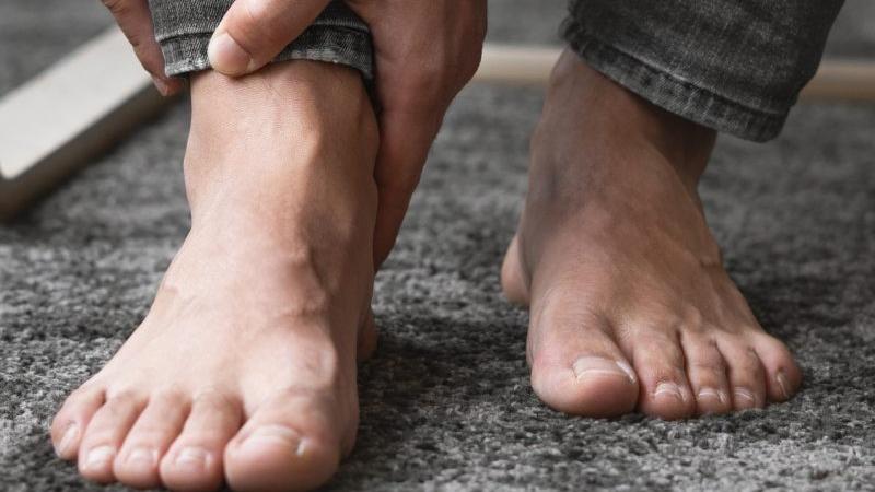 糖尿病男剪腳甲破剪破皮，2年內慘截去10隻腳趾。(網上圖片)