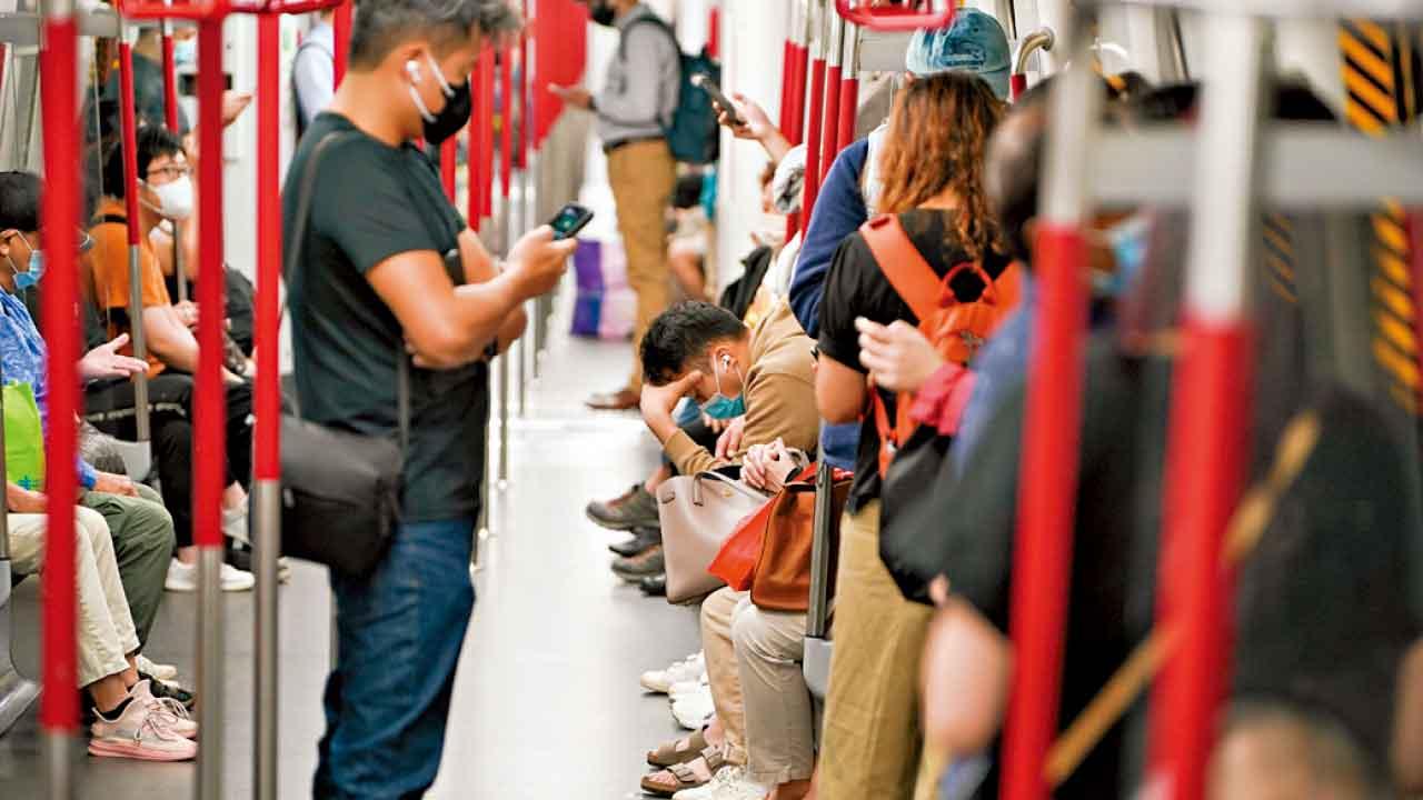 港鐵上市25年 新加坡輸番鋪