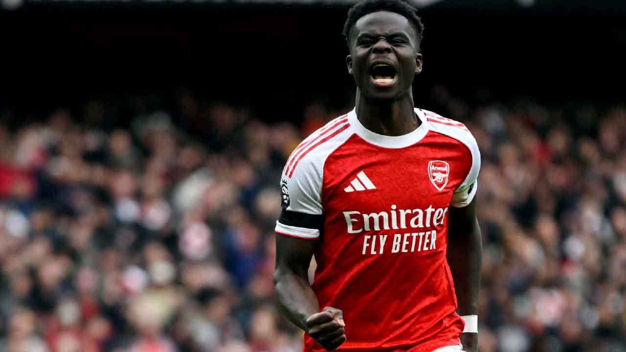 英超｜阿仙奴「劫富」誓保榜首