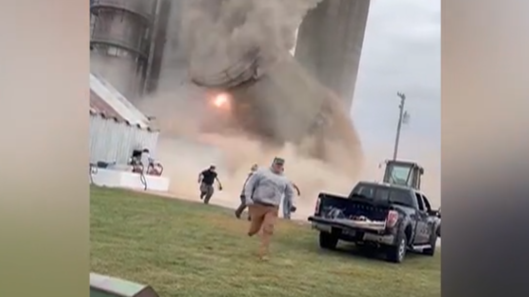 美國大豆倉庫突倒塌 網傳中國停購「塞爆」導致(有片)