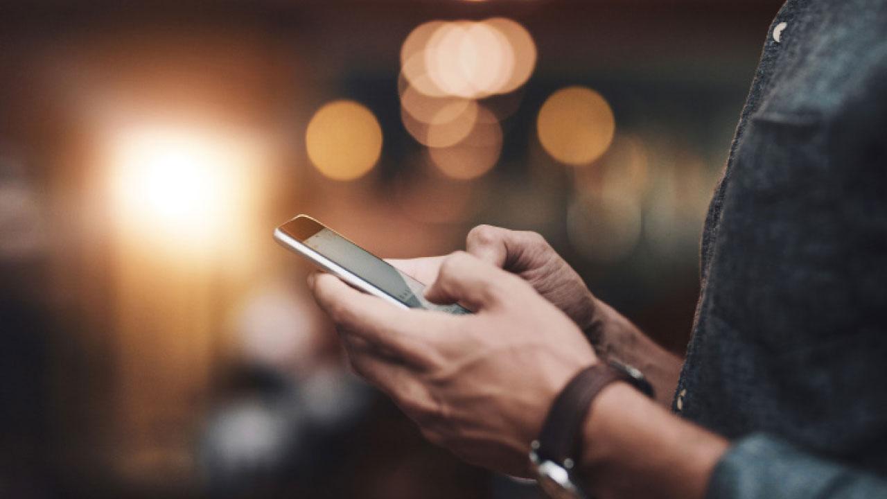 助網戀女友斂葬失83萬 27歲男追騙款二次被呃再失6萬