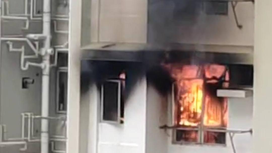 荃灣梨木樹邨發生火警。（fb「夏泳迦 Navis Ha Wing Ka」圖片）