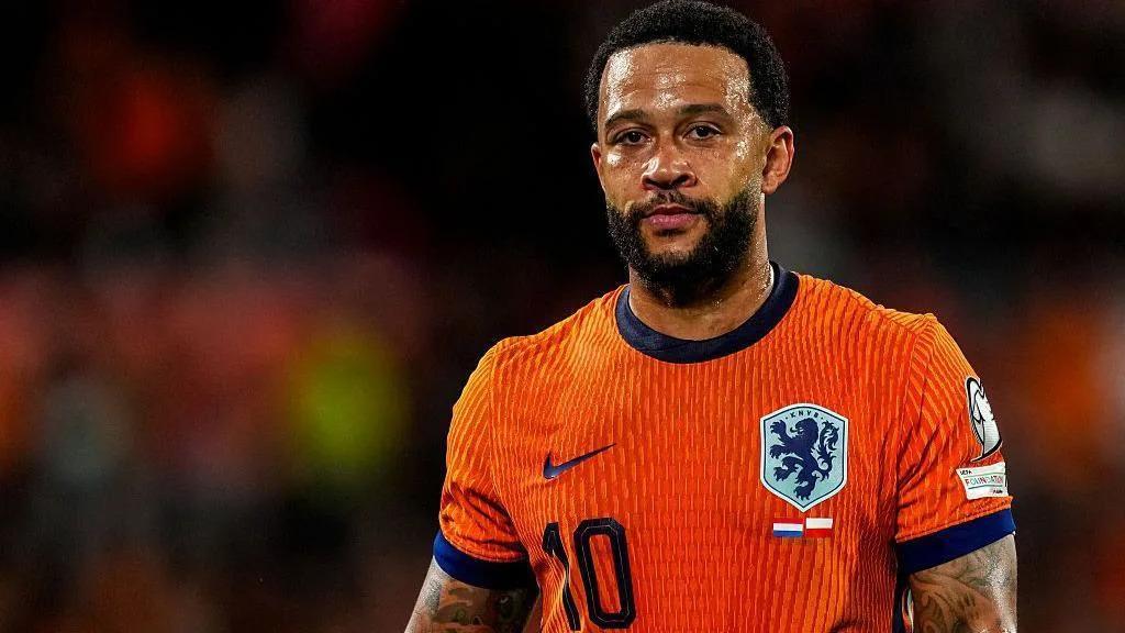 世盃外｜迪比（Memphis Depay）護照被盜　延誤報到荷蘭國家隊