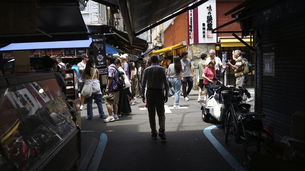 東京築地場外市場。(美聯社)