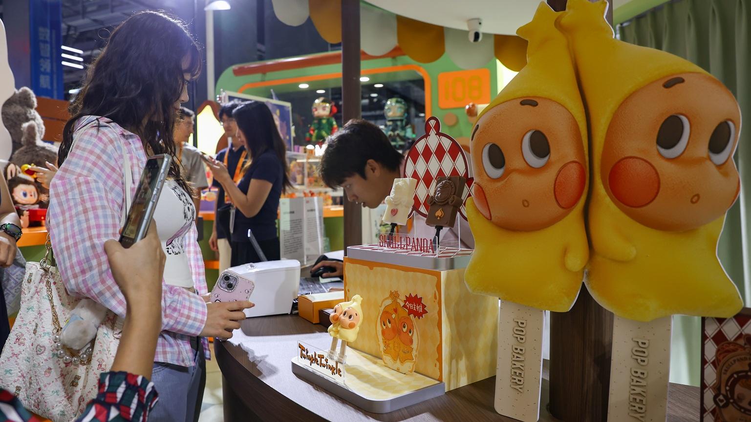 泡泡瑪特上季收益升2.5倍 有個地區爆升近13倍